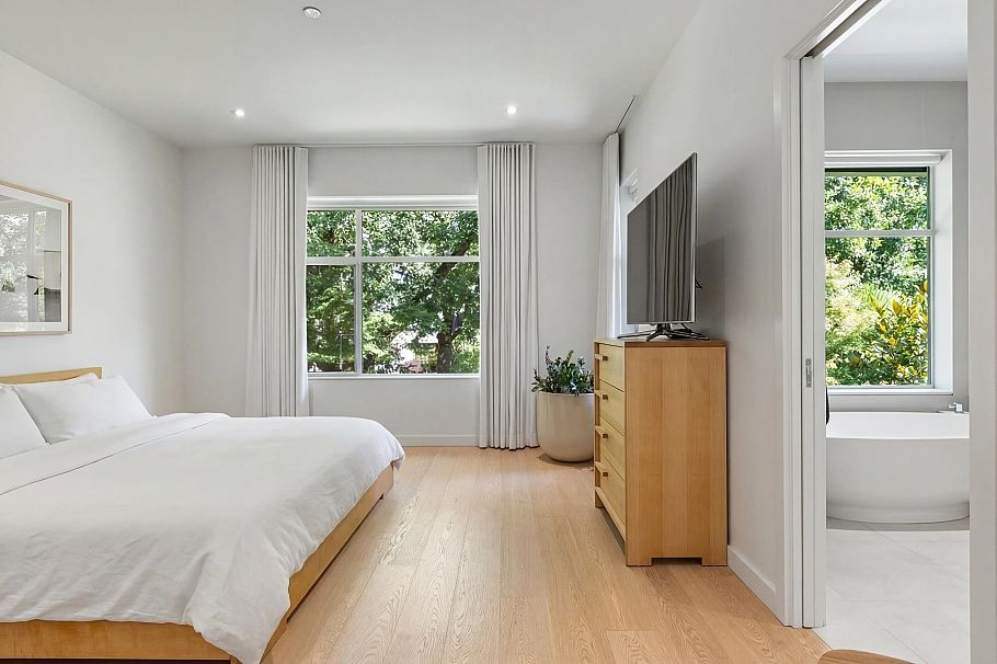 3156 W 13th Avenue Vancouver, BC - 13