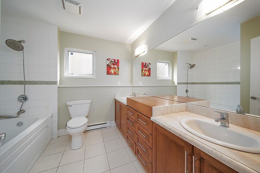 2862 W 22nd Avenue Vancouver, BC - 8