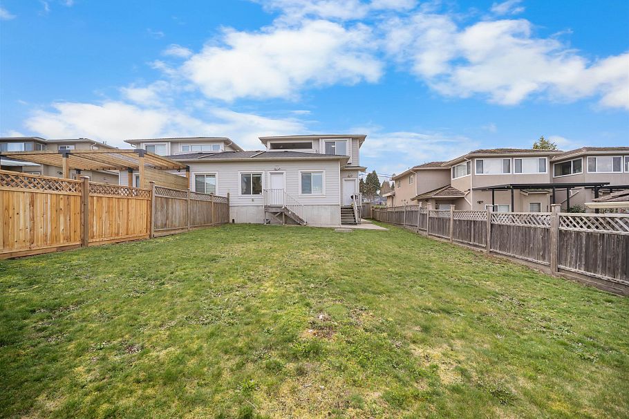 4986 Inman Avenue Burnaby, BC - 20