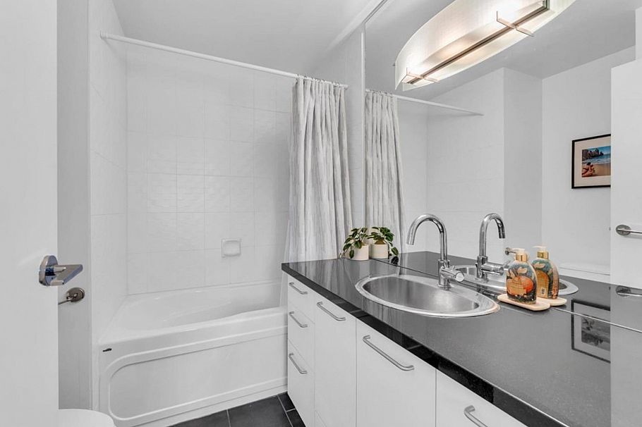 304 205 E 10th Avenue Vancouver, BC - 19