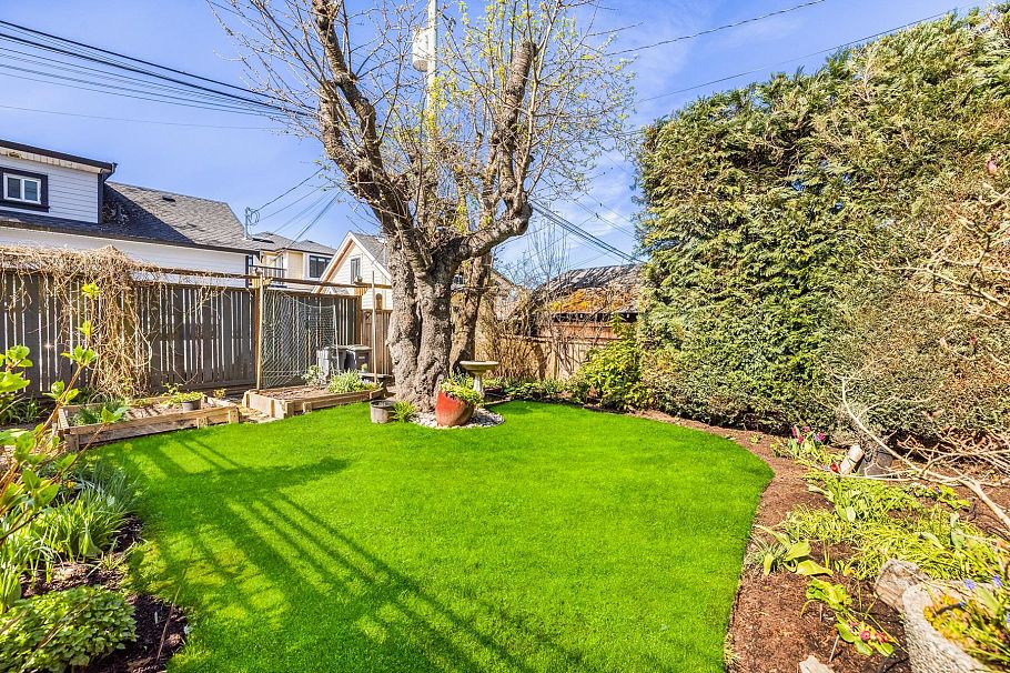 4491 Harriet Street Vancouver, BC - 36