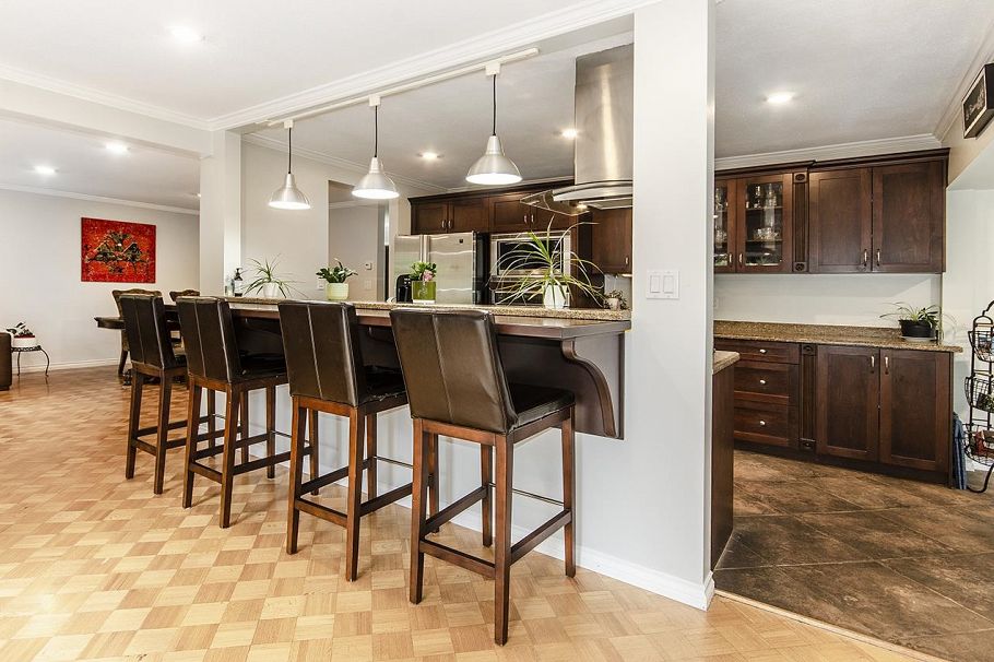 4540 Mountain Highway North Vancouver, BC - 13