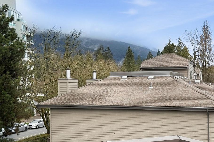 906 Roche Point Drive North Vancouver, BC - 34