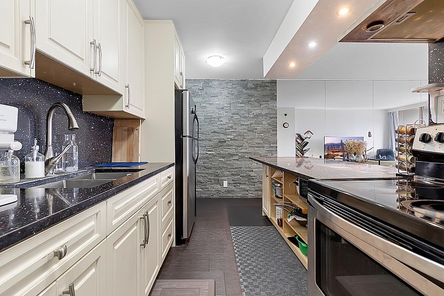 1808 2016 Fullerton Avenue North Vancouver, BC - 9