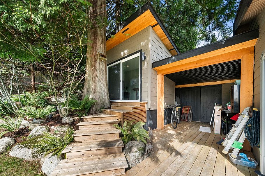 4515 Meadowbank Close North Vancouver, BC - 36