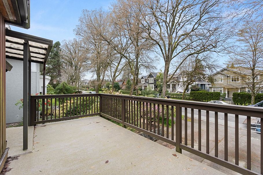 3958 W 29th Avenue Vancouver, BC - 20