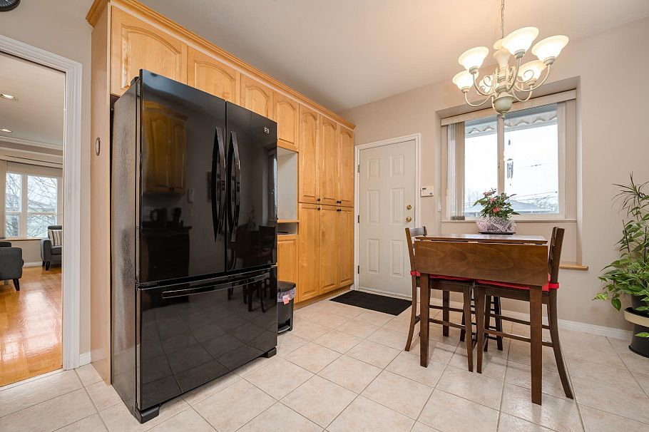 1233 Rupert Street Vancouver, BC - 5