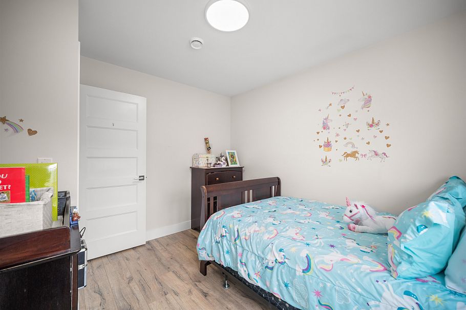 4986 Inman Avenue Burnaby, BC - 17