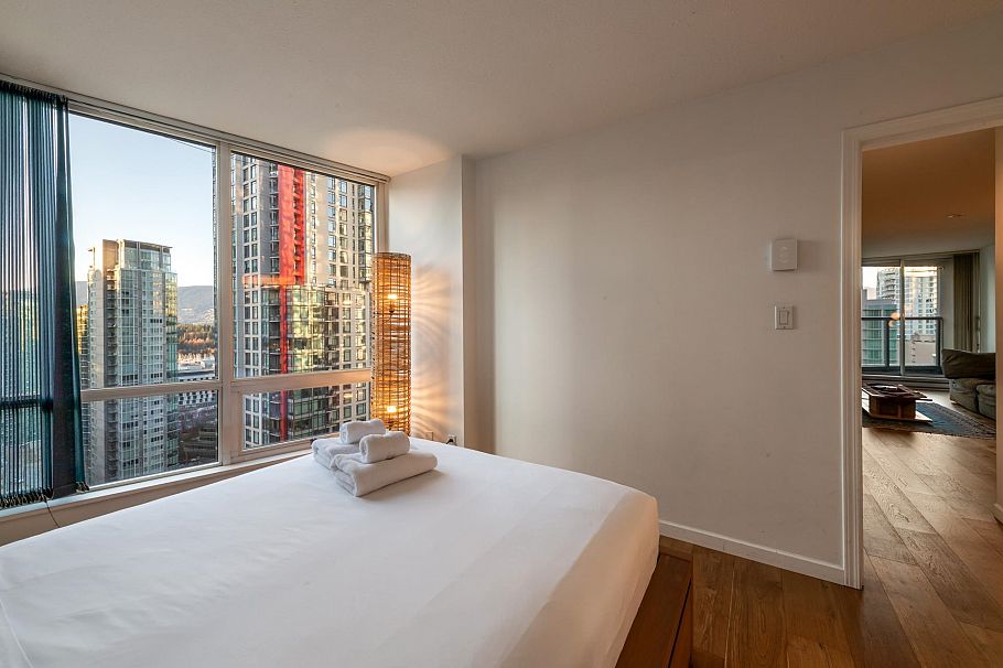 2103 1166 Melville Street Vancouver, BC - 16