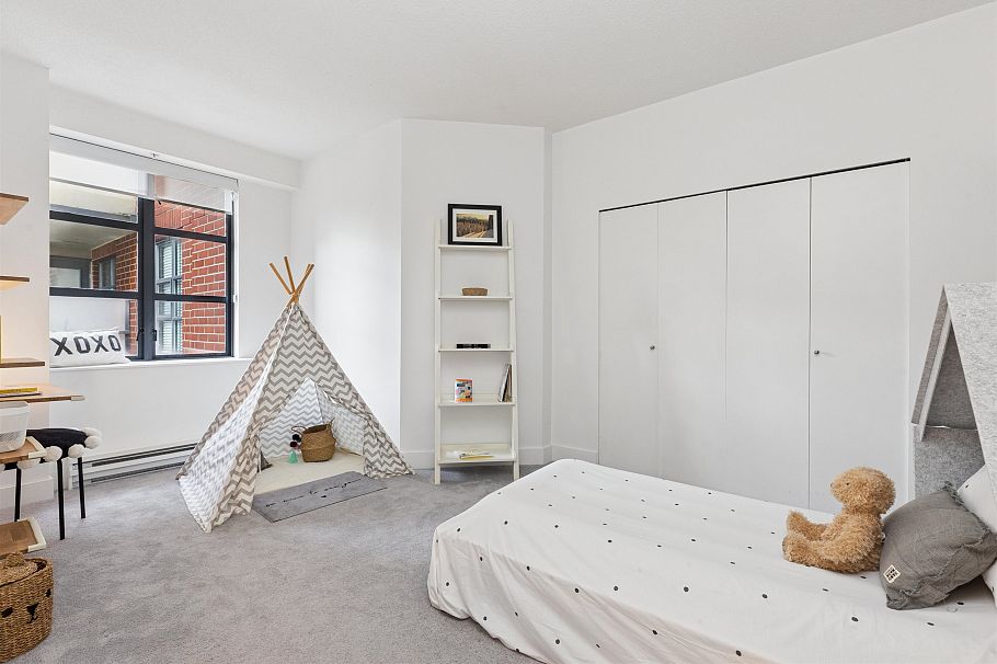 2288 Redbud Lane Vancouver, BC - 27