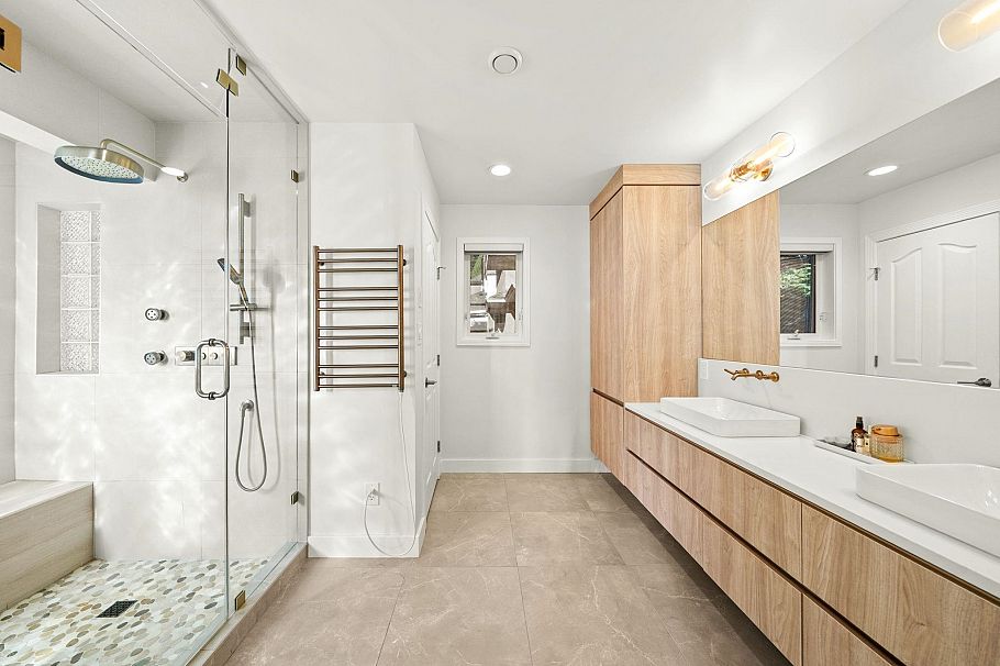 1725 Orkney Place North Vancouver, BC - 20