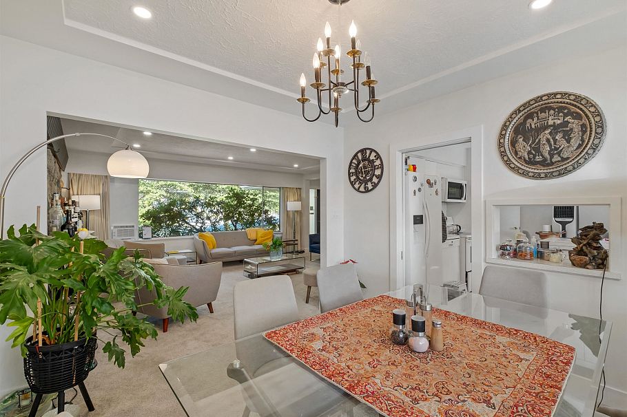 869 Clements Avenue North Vancouver, BC - 8