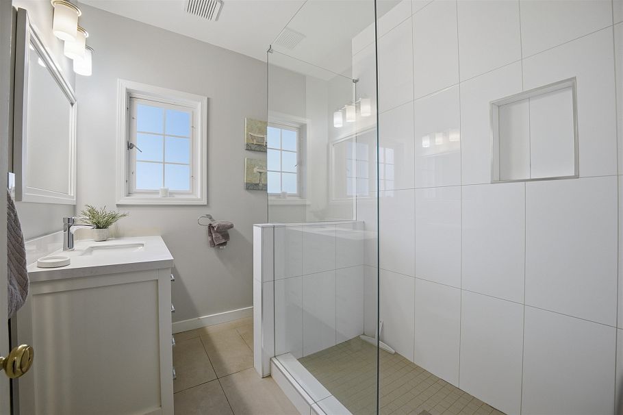 2865 W 30th Avenue Vancouver, BC - 14