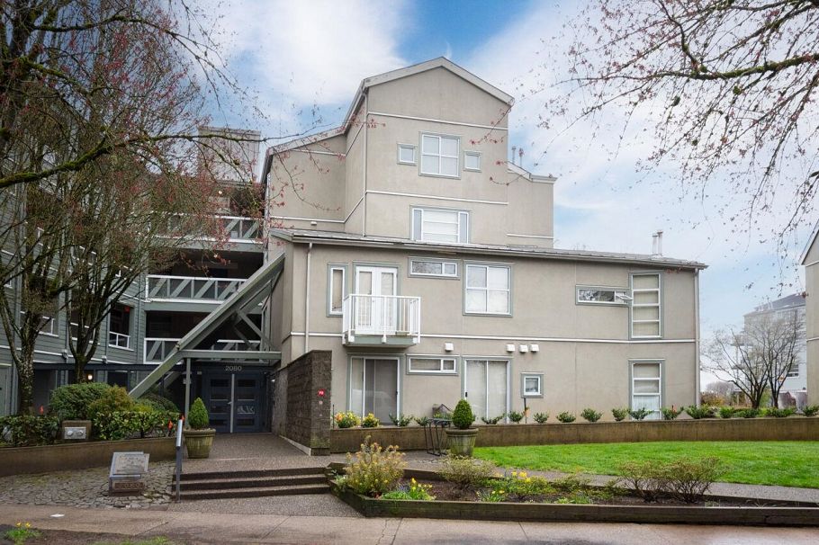 402 2080 E Kent Avenue South Vancouver, BC - 1