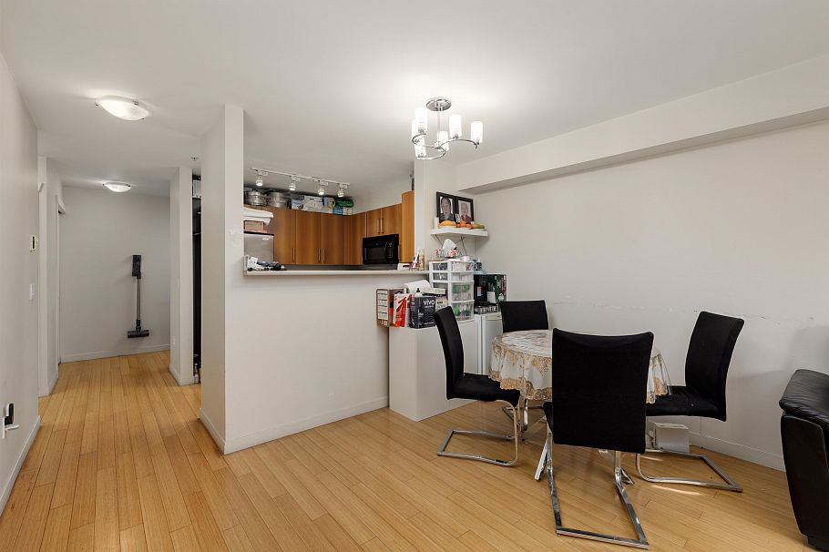 214 3575 Euclid Avenue Vancouver, BC - 6