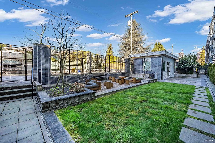 109 6677 Cambie Street Vancouver, BC - 28