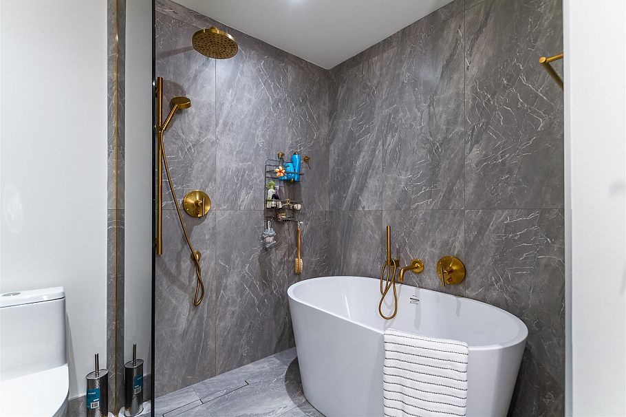 B 7061 Cypress Street Vancouver, BC - 16