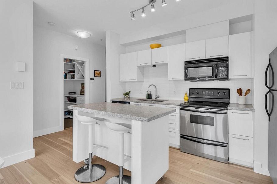 304 205 E 10th Avenue Vancouver, BC - 10