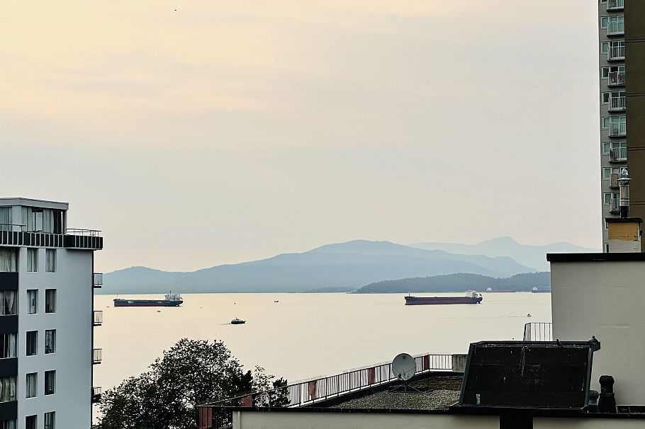 1002 1251 Cardero Street Vancouver, BC - 1