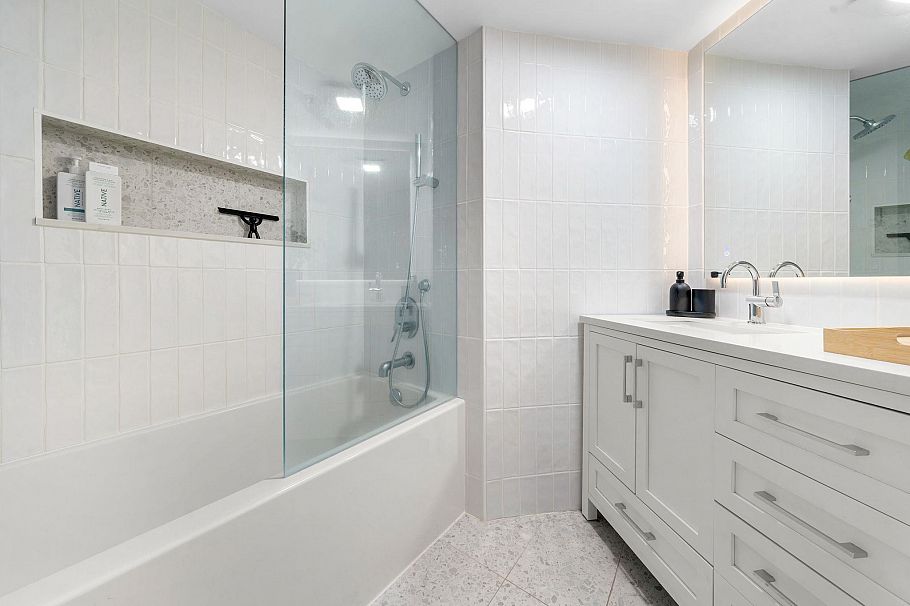 202 1106 W 11th Avenue Vancouver, BC - 24