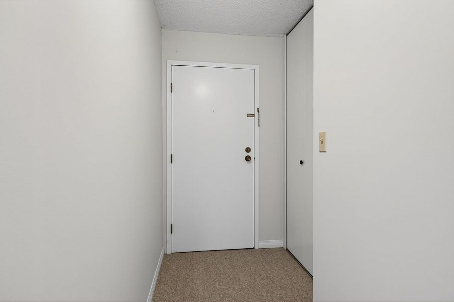 203 145 St. Georges Avenue North Vancouver, BC - 20