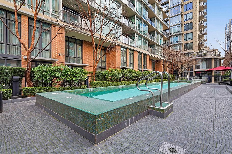 1507 788 Richards Street Vancouver, BC - 25