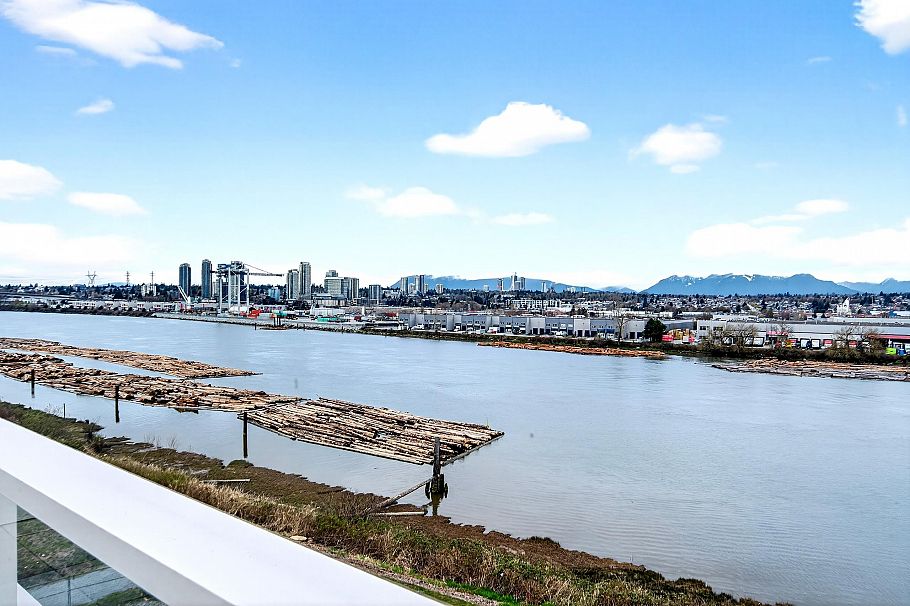 76 10333 River Drive Richmond, BC - 31