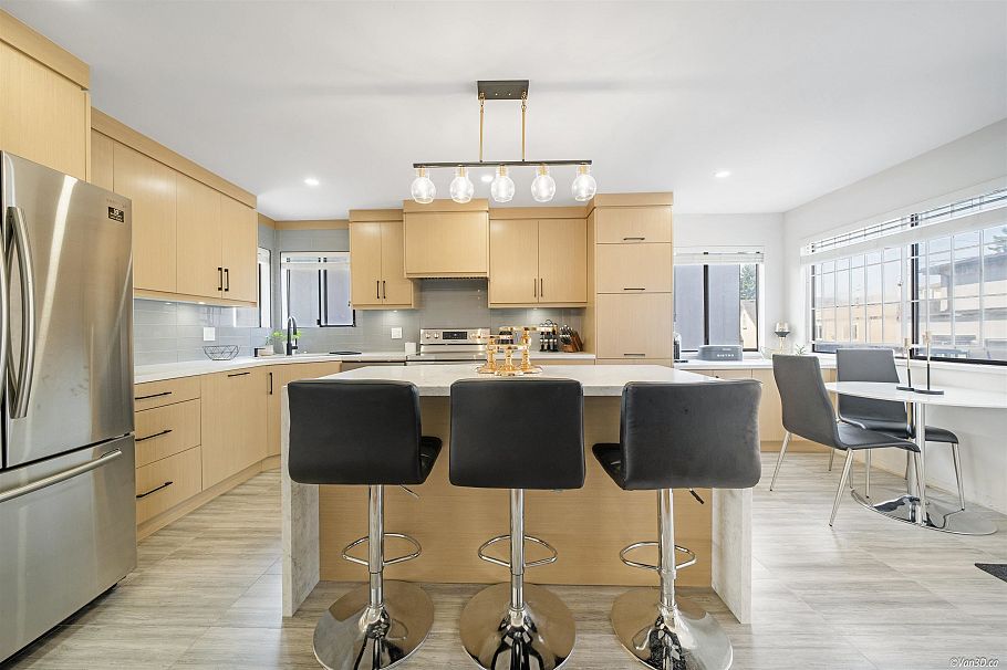 2131 Fraserview Drive Vancouver, BC - 8