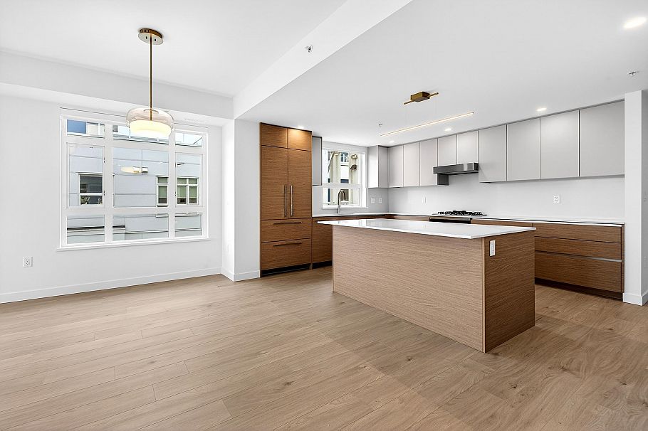 76 10333 River Drive Richmond, BC - 9