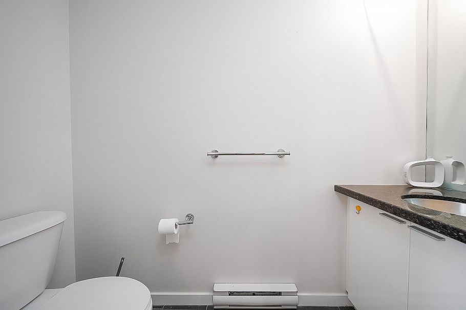 119 Regiment Square Vancouver, BC - 11