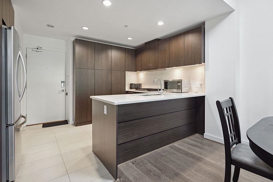 102 6033 Gray Avenue Vancouver, BC - 18