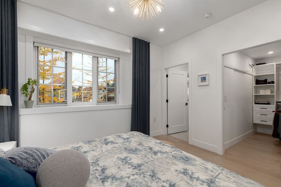 959 E 13th Avenue Vancouver, BC - 16