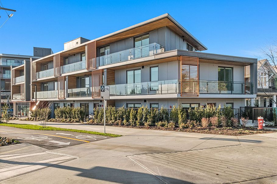 103 333 St. Davids Avenue North Vancouver, BC - 1