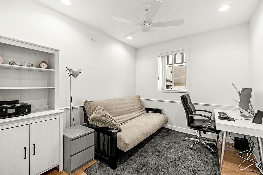 1725 Orkney Place North Vancouver, BC - 35