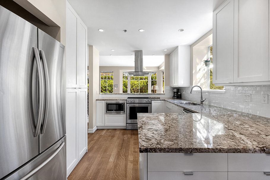 10 5880 Hampton Place Vancouver, BC - 13