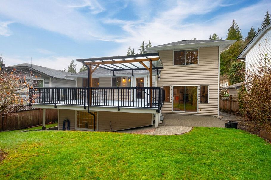 1716 Cascade Court North Vancouver, BC - 34