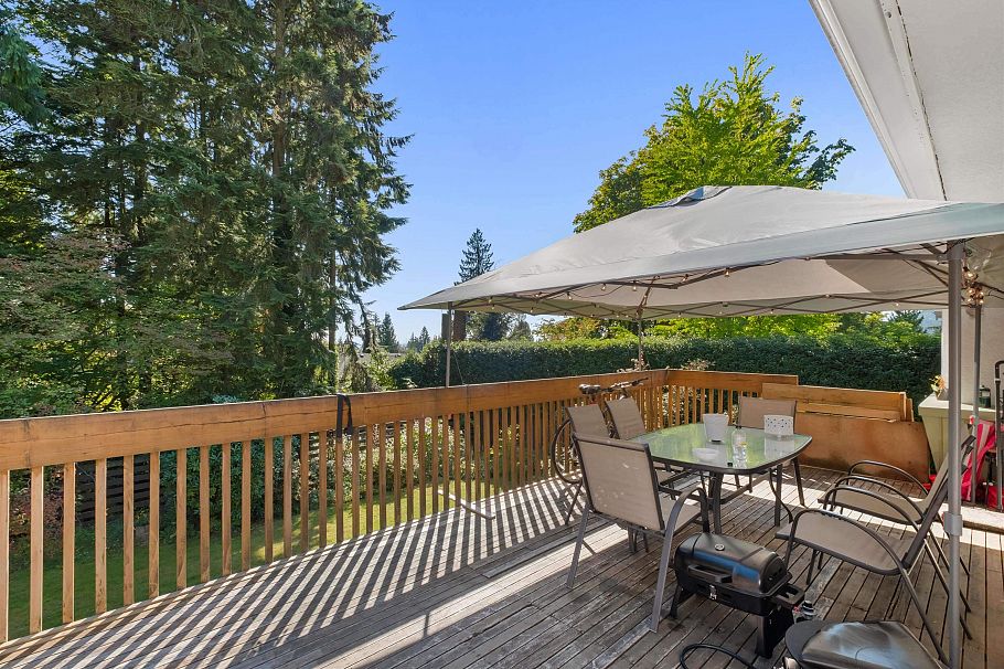 869 Clements Avenue North Vancouver, BC - 10