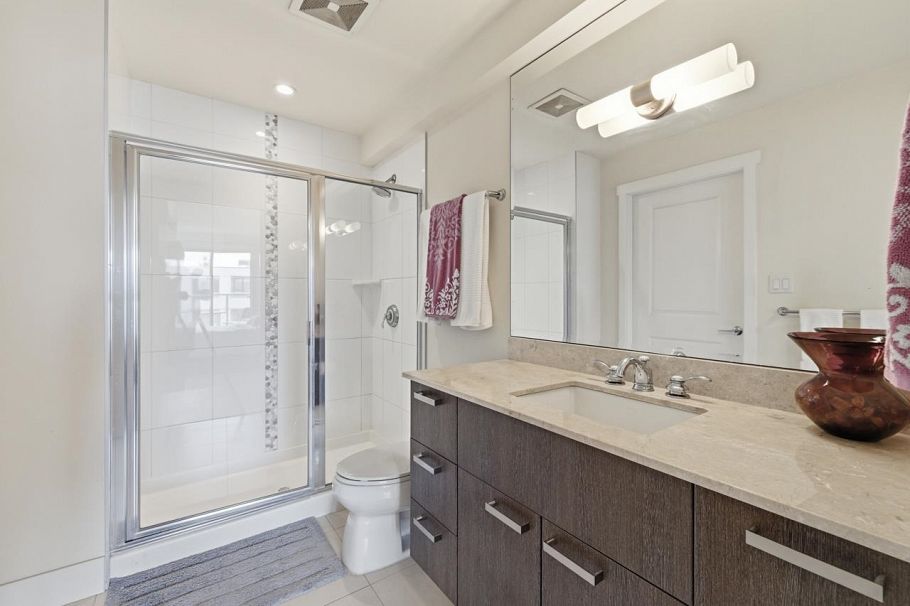 PH-8 1689 13th Avenue Vancouver, BC - 20