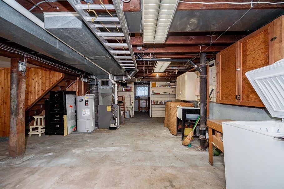 1969 W 43rd Avenue Vancouver, BC - 27