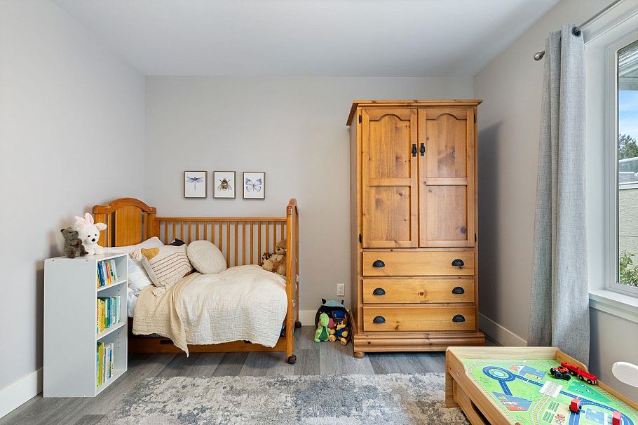 261 E 4th Street North Vancouver, BC - 21