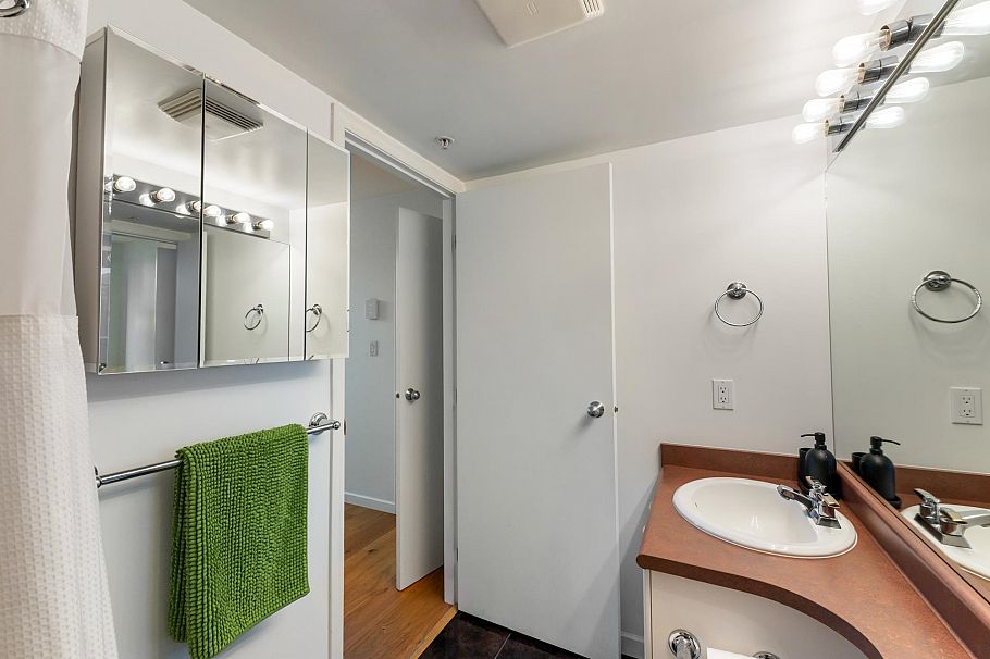 2103 1166 Melville Street Vancouver, BC - 19