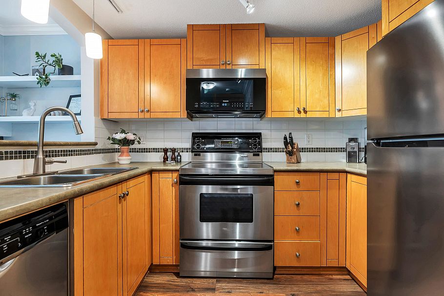 13 1073 Lynn Valley Road North Vancouver, BC - 9