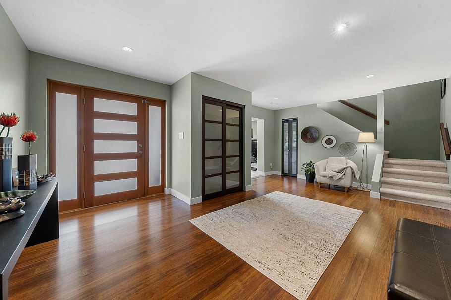 4515 Meadowbank Close North Vancouver, BC - 5