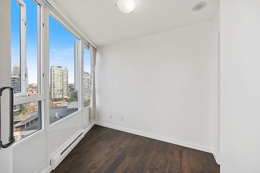 1901 1033 Marinaside Crescent Vancouver, BC - 25