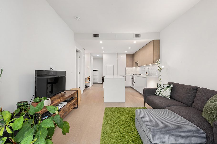 1301 2186 Gilmore Avenue Burnaby, BC - 1