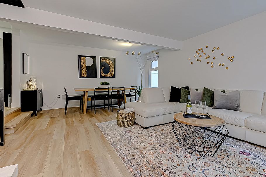 2836 Violet Street North Vancouver, BC - 6