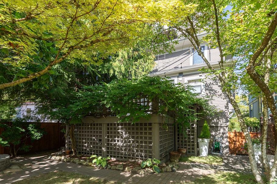 1924 Parker Street Vancouver, BC - 38