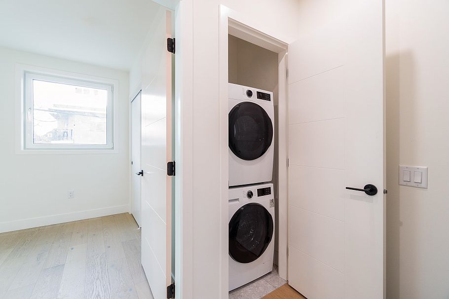 124 1552 E 3rd Avenue Vancouver, BC - 26