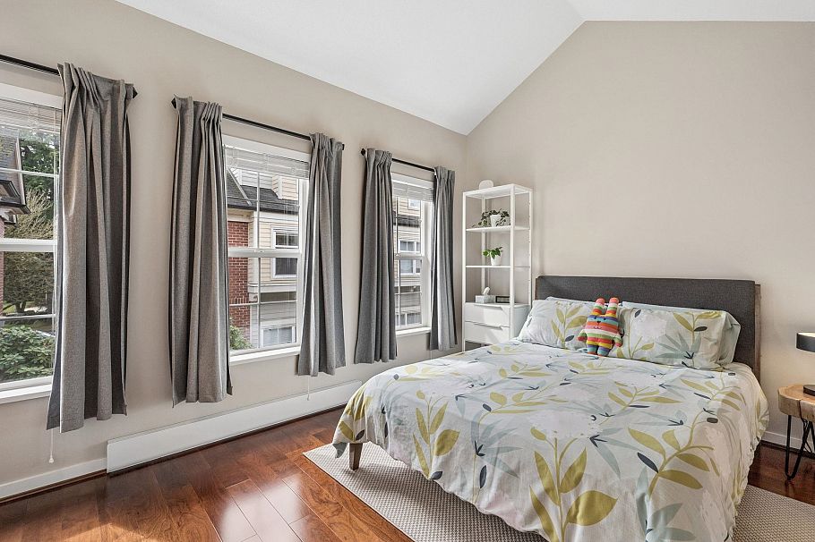 755 W 42 Avenue Vancouver, BC - 7