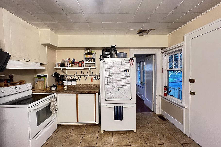 2080 W 33rd Avenue Vancouver, BC - 15